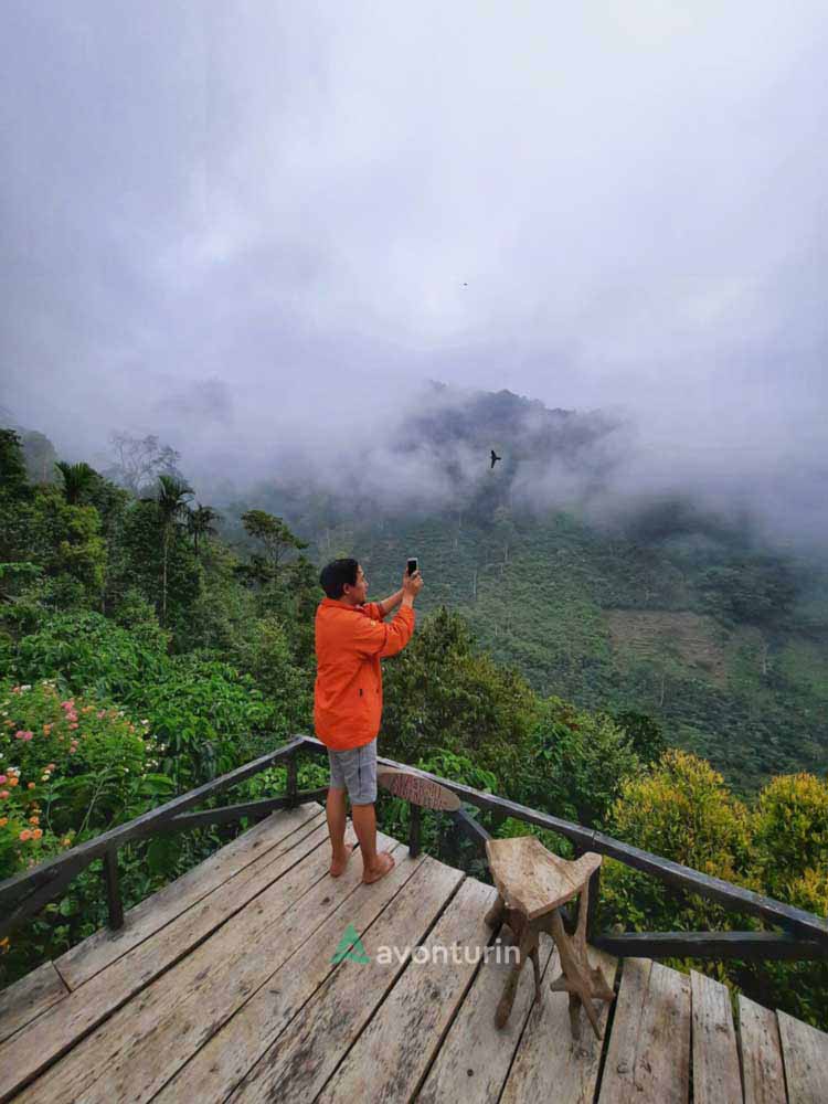 foto gambar Wisata Puncak Punggung Naga Pesawaran Indah Way Ratai - Yopie Pangkey - 1