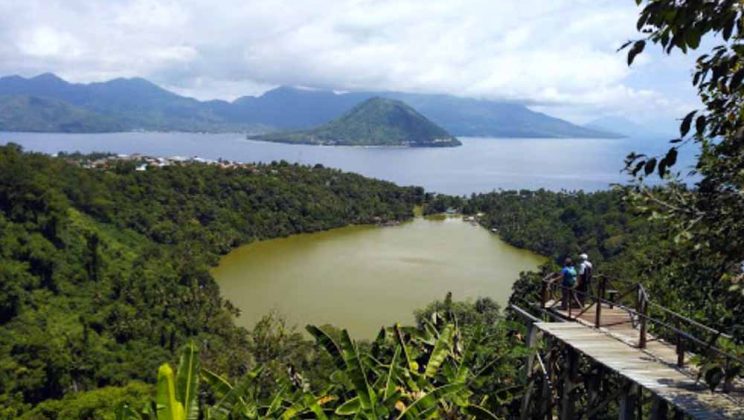 Danau Ngade di Kota Ternate, Pemandangannya Keren!