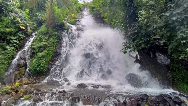 Air Terjun Kupitan di Solok Selatan, Jernih dan Indah